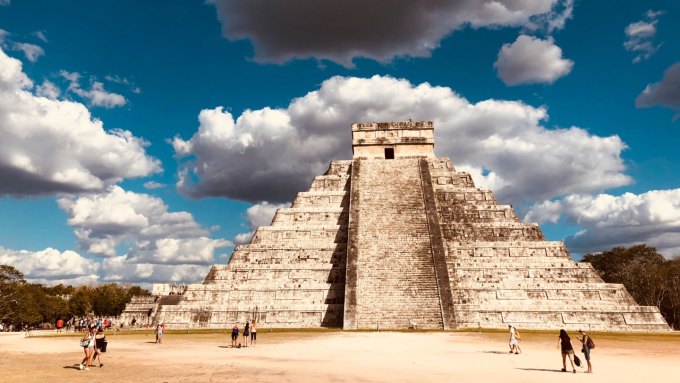 image of ancient Maya site of Chichén Itzá